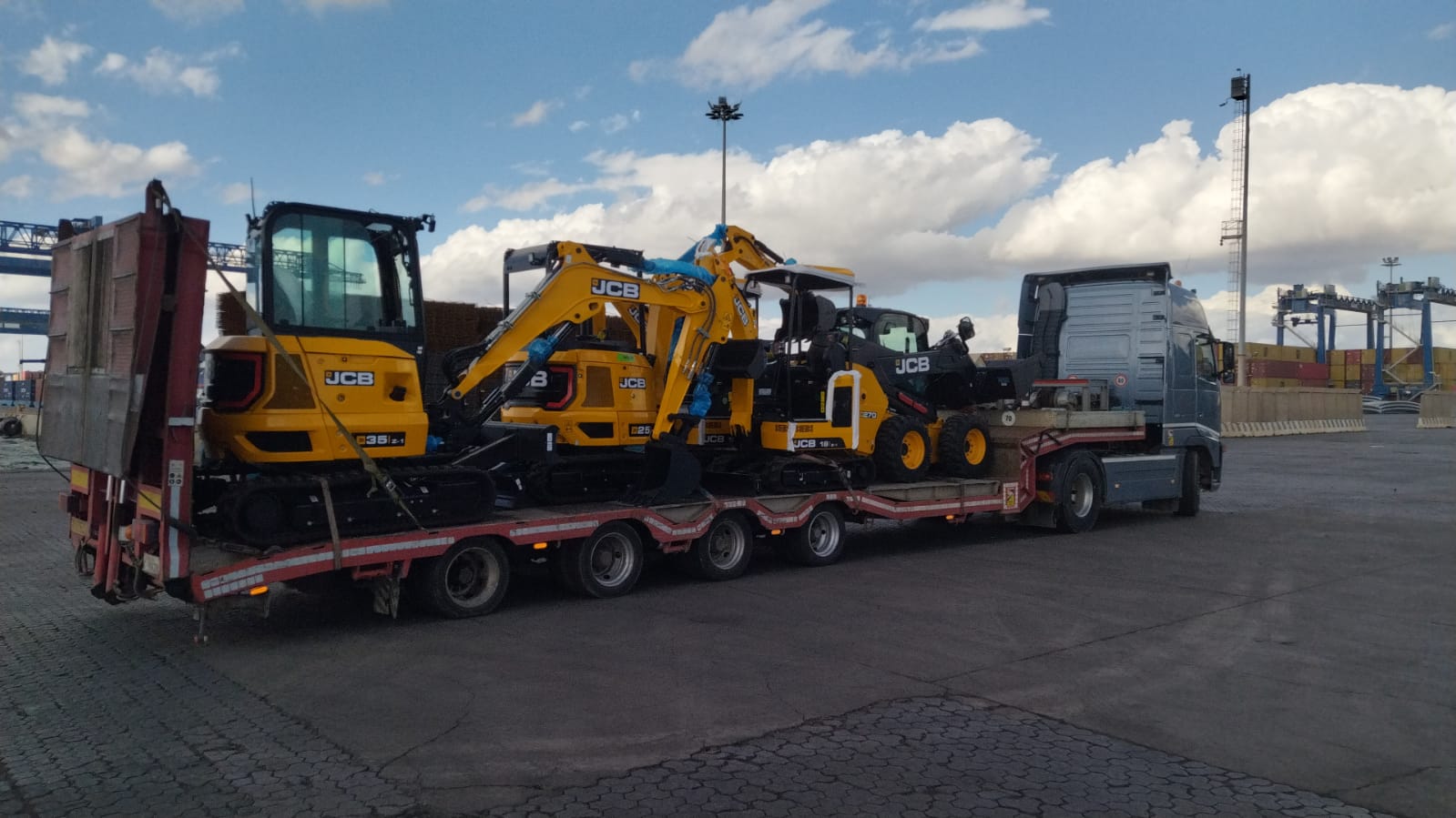 WhatsApp Image 2025 11 17 At 17.03.07